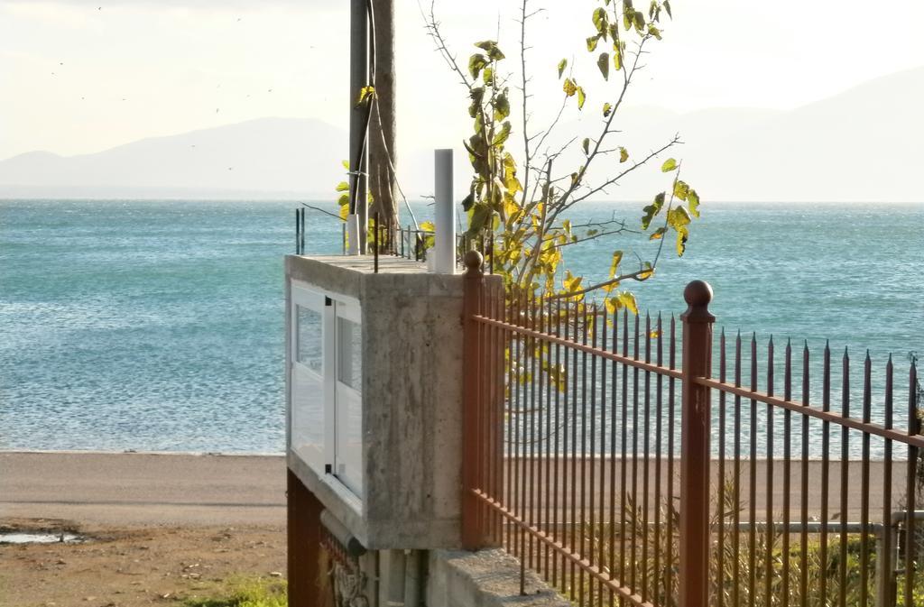 Artemis - Marina Apartments Evia الغرفة الصورة