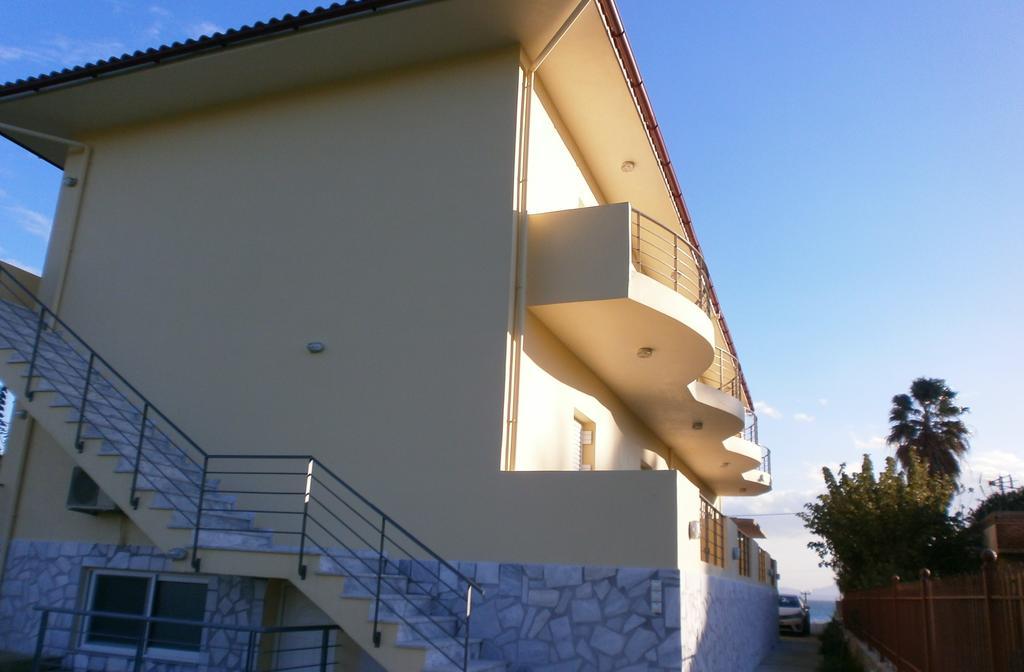Artemis - Marina Apartments Evia الغرفة الصورة