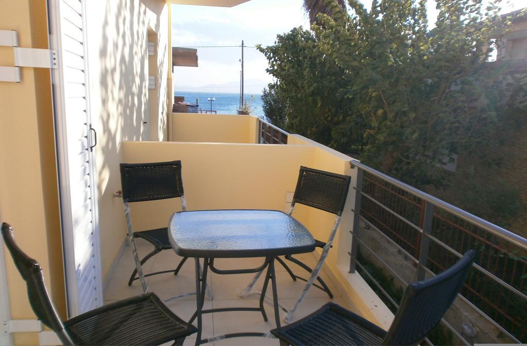 Artemis - Marina Apartments Evia الغرفة الصورة